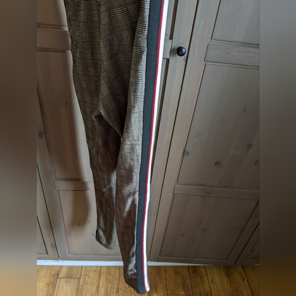 π$5 or free with bundleπ Zara Women houndstooth/checkered pants - Picture 4 of 4